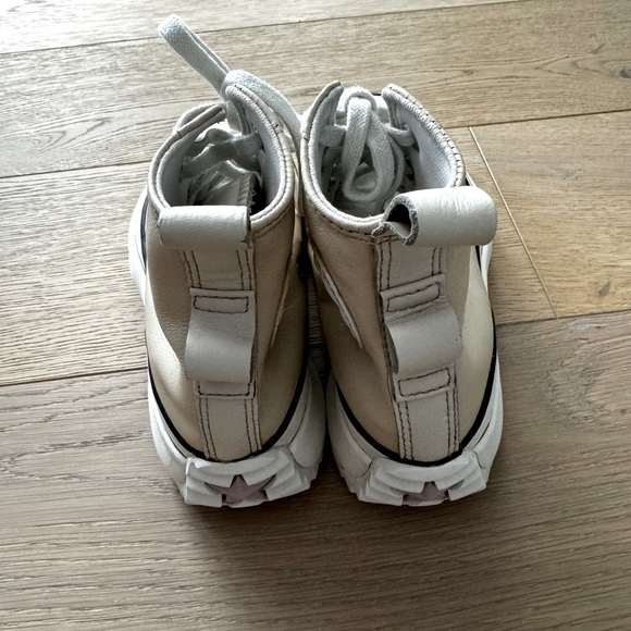 Converse Women's Run Star Hike Platform Chunky Sneakers - Picture 6 of 8